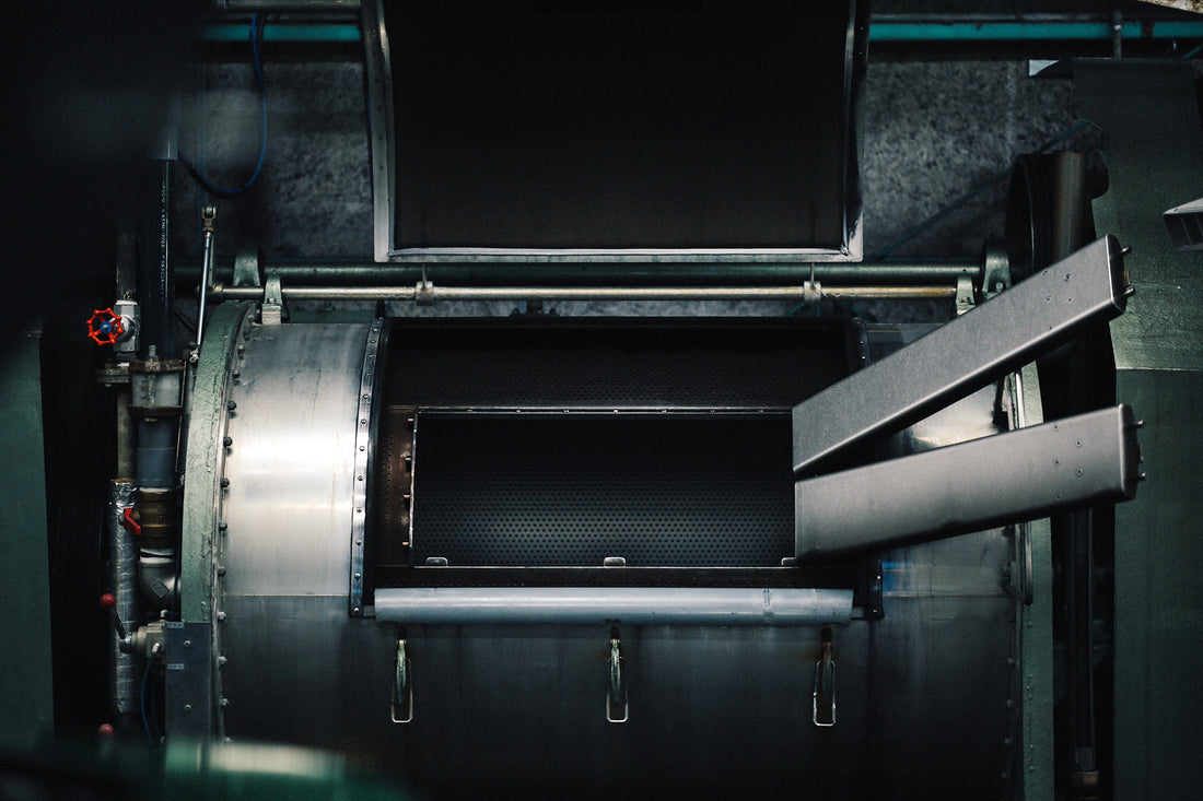 生産背景:岡山県「製品洗い」