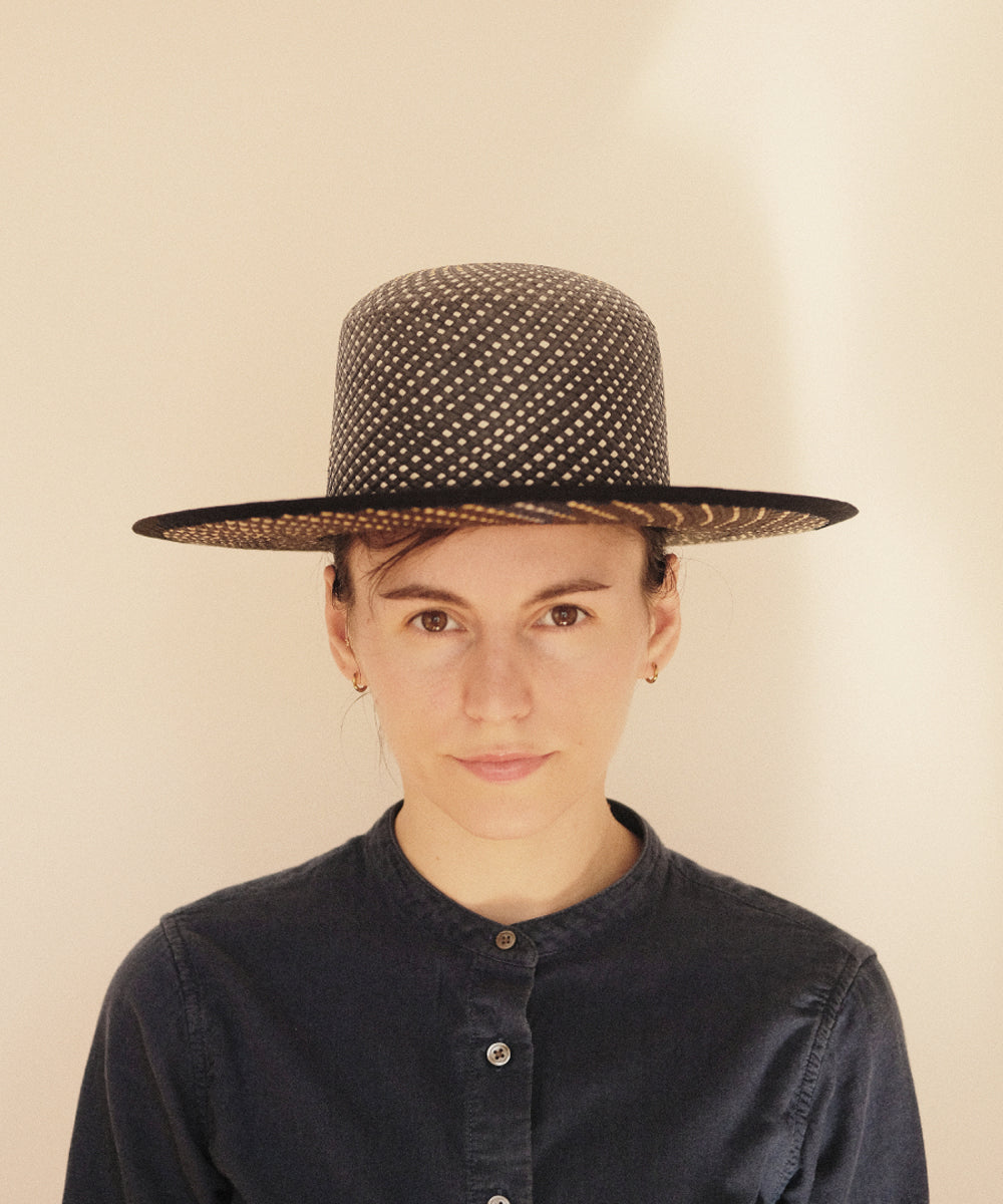 Italian Artisans Col. / Wide Brim Black Hat / Panama