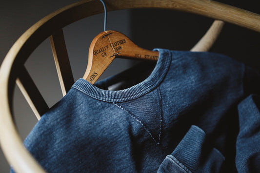 経年変化：Indigo Dye V-Gazette Sweat